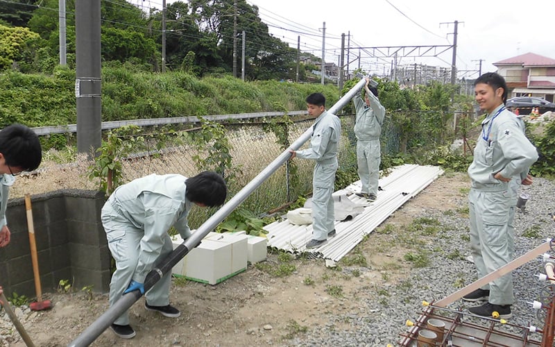 職場の仲間・働き方・制度